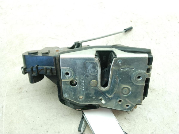 CERRADURA PUERTA LAT DEL IZQ BMW 3 (E46)|Desguaces La Cabaña