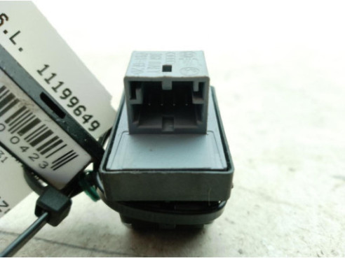 MANDO ELEVALUNAS PUERTA LATERAL TRASERO IZQUIERDO|Desguaces La Cabaña 2