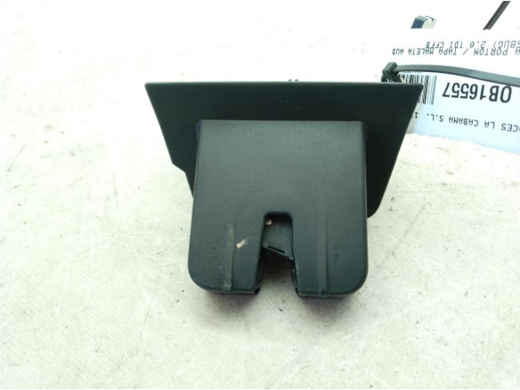 8R0827505 CERRADURA PORTON / TAPA MALETA AUDI Q3 (8UB, 8UG)|Desguaces La Cabaña