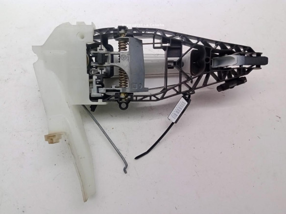 51217401209  MANILLA PUERTA LAT DEL IZQ EXT BMW X1 (F48)|Desguaces La Cabaña