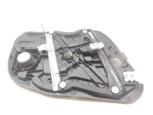 824603Z010 ELEVALUNAS PUERTA LAT DEL DER HYUNDAI i40 (VF)|Desguaces La Cabaña