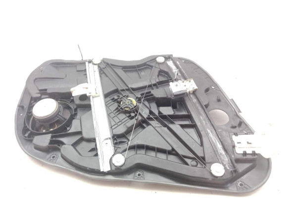824603Z010 ELEVALUNAS PUERTA LAT DEL DER HYUNDAI i40 (VF)|Desguaces La Cabaña