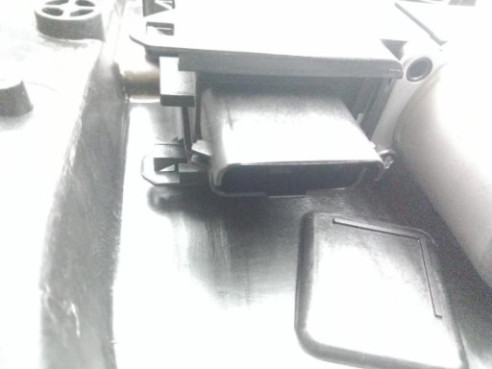 834503Z010 ELEVALUNAS PUERTA LAT TRA IZQ HYUNDAI i40 (VF)|Desguaces La Cabaña