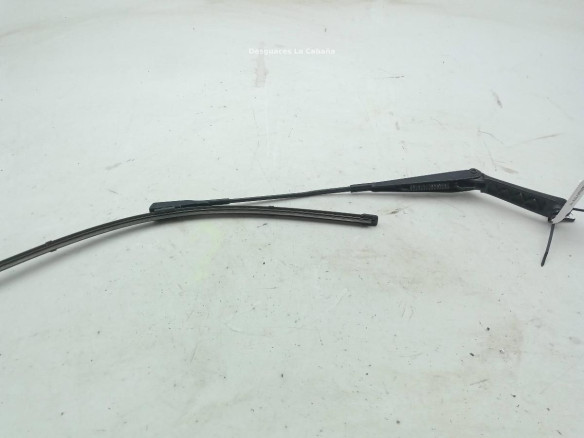 8U1955407 BRAZO LIMPIAPARABRISAS DEL IZQ AUDI Q3 (8UB, 8UG)|Desguaces La Cabaña