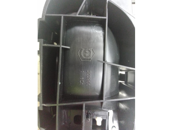 96555516VV MANILLA PUERTA LAT DEL DER INT PEUGEOT 208|Desguaces La Cabaña
