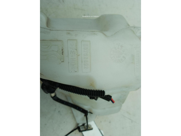 55702892 BOTE LIMPIAPARABRISAS OPEL CORSA D (S07)|Desguaces La Cabaña