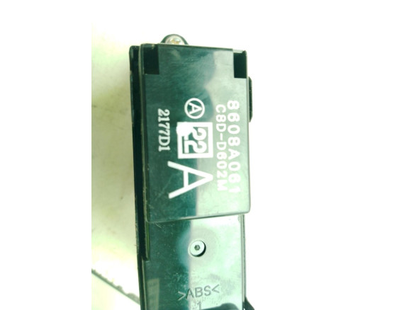 8608A061 MANDO ELEVALUNAS PUERTA LAT DEL DER CITROEN C-CROSSER (EP_)|Desguaces La Cabaña