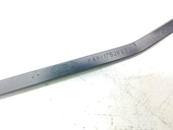 8A617526BB BRAZO LIMPIAPARABRISAS DEL DER FORD FIESTA VI|Desguaces La Cabaña