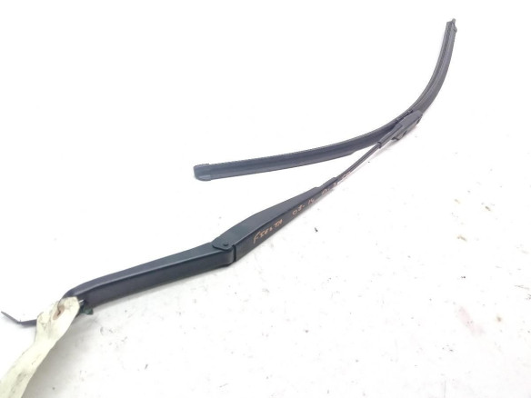 8A6117526AB BRAZO LIMPIAPARABRISAS DEL IZQ FORD FIESTA VI|Desguaces La Cabaña