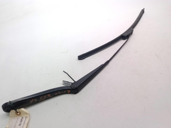 705161902 BRAZO LIMPIAPARABRISAS DEL IZQ BMW X3 (E83)|Desguaces La Cabaña