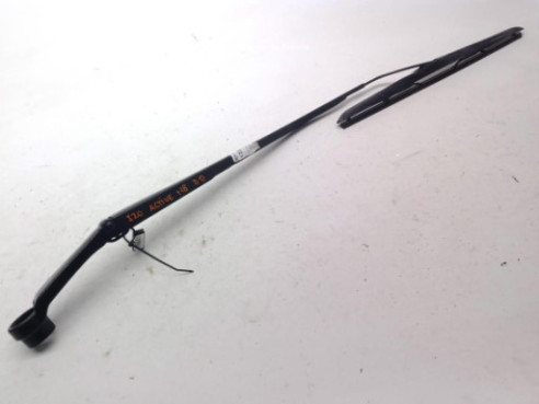 BRAZO LIMPIAPARABRISAS DEL DER HYUNDAI i20 (GB)|Desguaces La Cabaña