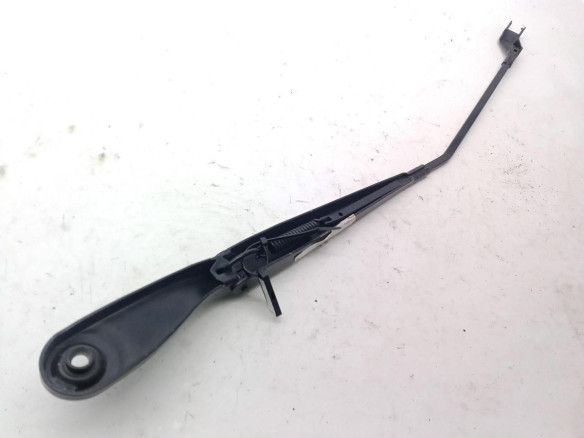 31253997 BRAZO LIMPIAPARABRISAS DEL DER VOLVO C30 (533)|Desguaces La Cabaña
