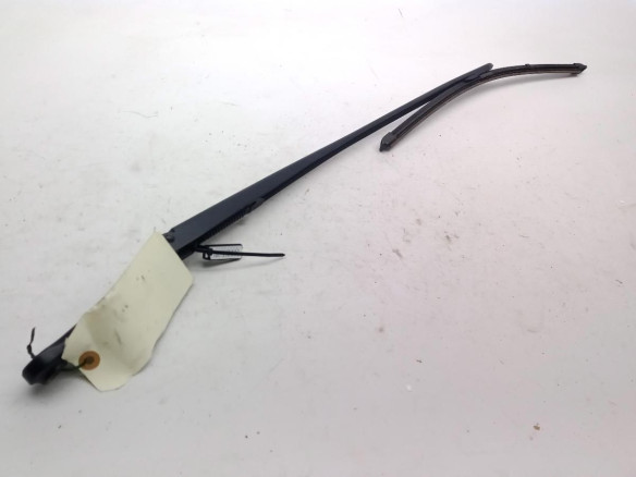 BRAZO LIMPIAPARABRISAS DEL DER AUDI A3 (8P1)|Desguaces La Cabaña