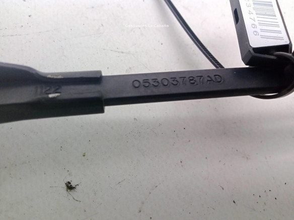 BRAZO LIMPIAPARABRISAS TRA PORTÓN JEEP COMPASS (MK49)|Desguaces La Cabaña