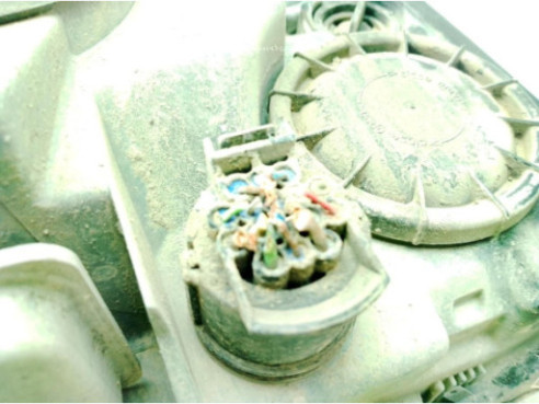 FARO DERECHO LAND ROVER RANGE ROVER III (L322)|Desguaces La Cabaña