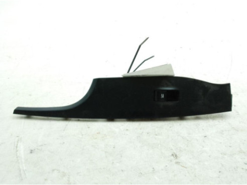 935753Z000 MANDO ELEVALUNAS PUERTA LAT DEL DER HYUNDAI i40 (VF)|Desguaces La Cabaña