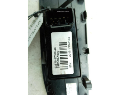 935753Z000 MANDO ELEVALUNAS PUERTA LAT DEL DER HYUNDAI i40 (VF)|Desguaces La Cabaña