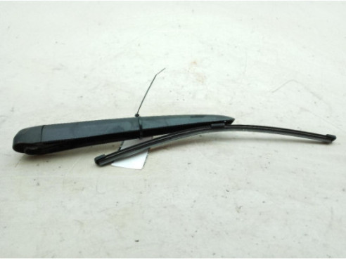 BRAZO LIMPIAPARABRISAS TRA PORTÓN MERCEDES BENZ GLA (H247)|Desguaces La Cabaña