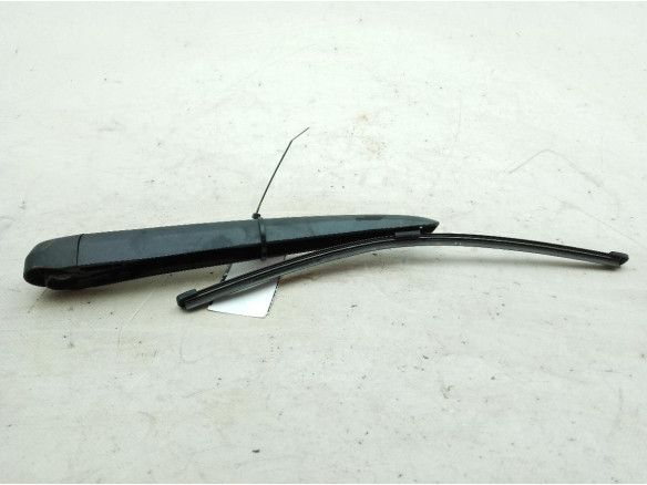 BRAZO LIMPIAPARABRISAS TRA PORTÓN MERCEDES BENZ GLA (H247)|Desguaces La Cabaña