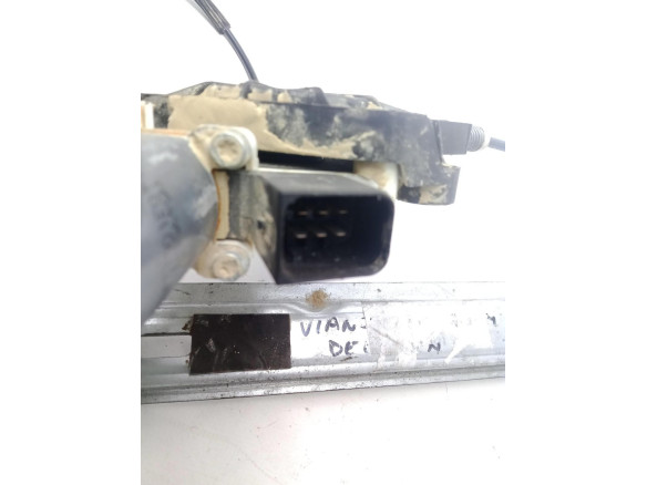 A6397200546  ELEVALUNAS PUERTA LAT DEL DER MERCEDES BENZ VITO / MIXTO Furgón (W639)|Desguaces La Cabaña