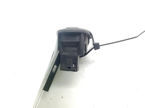 90561388 MANDO ELEVALUNAS PUERTA LAT DEL DER OPEL ASTRA G Fastback (T98)|Desguaces La Cabaña
