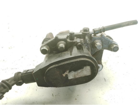 582303Z160  PINZA TRA DER HYUNDAI i40 (VF)|Desguaces La Cabaña