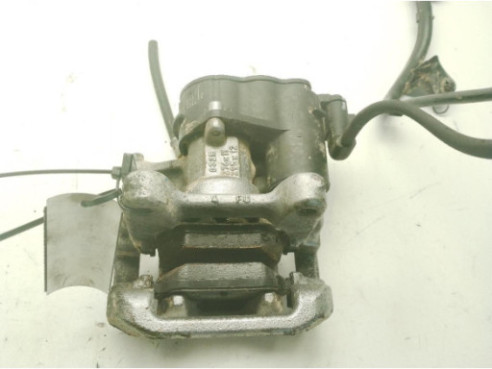 A2474237700 PINZA TRA IZQ MERCEDES BENZ GLA (H247)|Desguaces La Cabaña