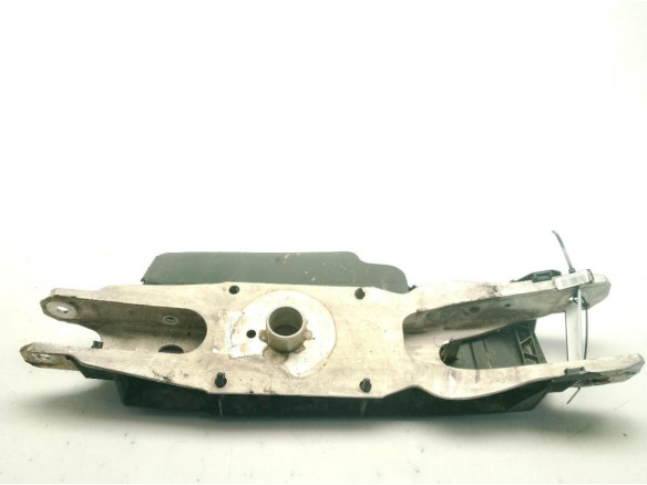 A2473523700  BRAZO SUSPENSION TRA IZQ INF CENTRAL MERCEDES BENZ GLA (H247)|Desguaces La Cabaña