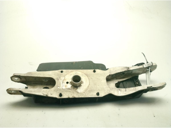 A2473523700  BRAZO SUSPENSION TRA IZQ INF CENTRAL MERCEDES BENZ GLA (H247)|Desguaces La Cabaña