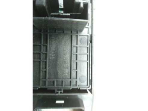 3G0959857B MANDO ELEVALUNAS PUERTA LAT DEL IZQ SKODA OCTAVIA IV Combi (NX5)|Desguaces La Cabaña