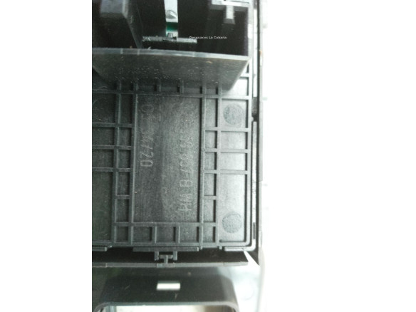 3G0959857B MANDO ELEVALUNAS PUERTA LAT DEL IZQ SKODA OCTAVIA IV Combi (NX5)|Desguaces La Cabaña