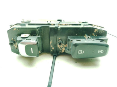 93575F100 MANDO ELEVALUNAS PUERTA LAT DEL DER KIA SPORTAGE (QL)|Desguaces La Cabaña