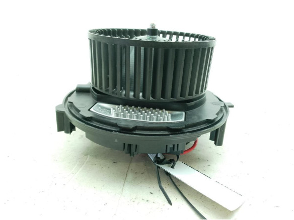 5Q0907521F MOTOR CALEFACCION SKODA OCTAVIA IV Combi (NX5)|Desguaces La Cabaña