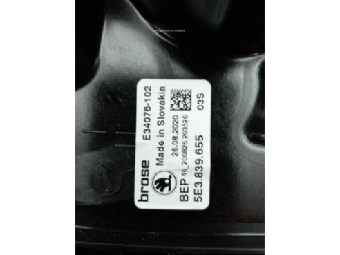 5E3839655 ELEVALUNAS PUERTA LAT TRA IZQ SKODA OCTAVIA IV Combi (NX5)|Desguaces La Cabaña