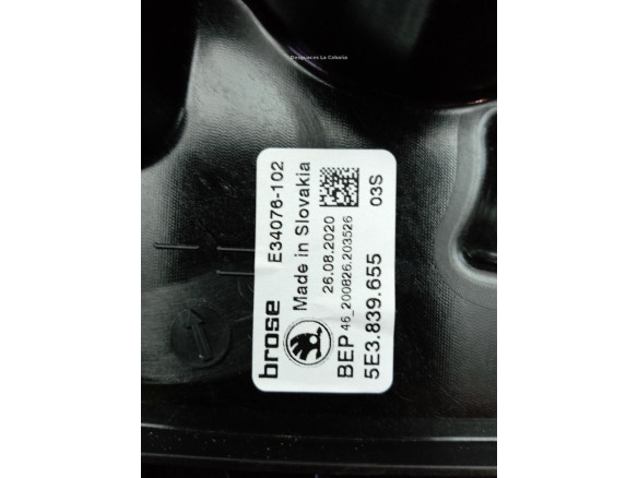 5E3839655 ELEVALUNAS PUERTA LAT TRA IZQ SKODA OCTAVIA IV Combi (NX5)|Desguaces La Cabaña
