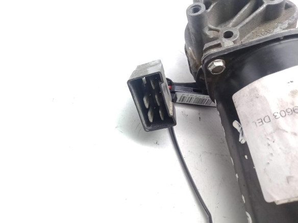 53547902 MOTOR LIMPIAPARABRISAS DEL MERCEDES BENZ VITO Furgón (638)|Desguaces La Cabaña
