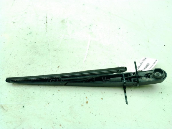 6429GN  BRAZO LIMPIAPARABRISAS TRA PORTÓN PEUGEOT 5008|Desguaces La Cabaña