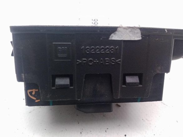 MANDO ELEVALUNAS PUERTA LAT TRA DER OPEL INSIGNIA A (G09)|Desguaces La Cabaña