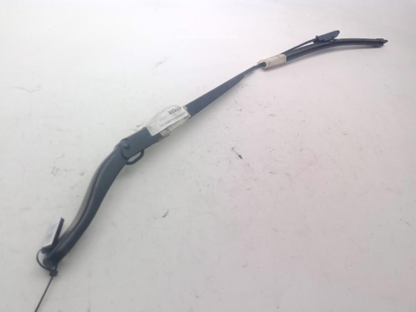 BRAZO LIMPIAPARABRISAS DEL DER RENAULT MEGANE III Fastback (BZ0_)|Desguaces La Cabaña