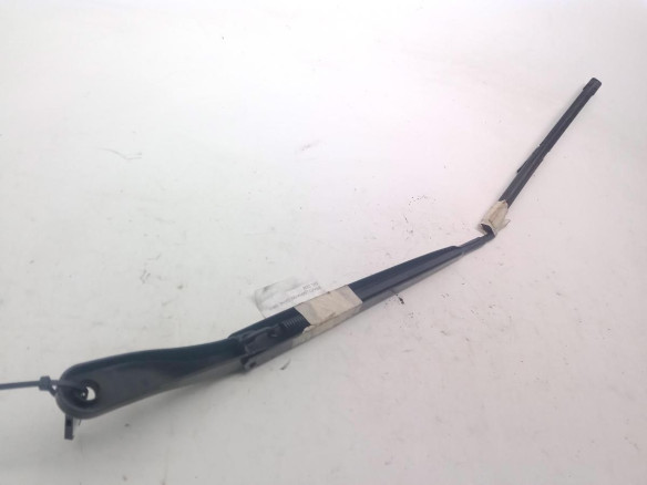 BRAZO LIMPIAPARABRISAS DEL DER RENAULT MEGANE III Fastback (BZ0_)|Desguaces La Cabaña