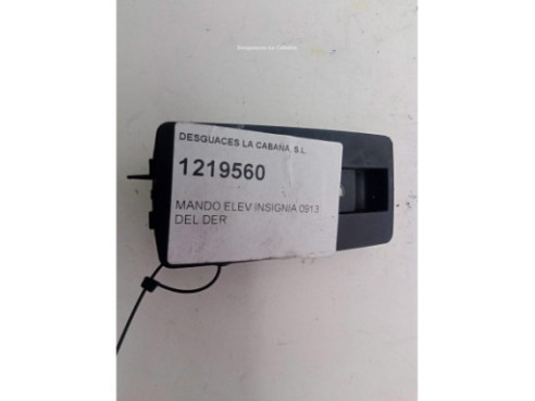 13301886 MANDO ELEVALUNAS PUERTA LAT DEL DER OPEL INSIGNIA A (G09)|Desguaces La Cabaña