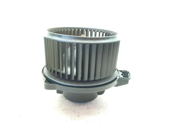 A0550174 MOTOR CALEFACCION HYUNDAI i40 (VF)|Desguaces La Cabaña