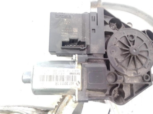 807301111R ELEVALUNAS PUERTA LAT DEL DER RENAULT FLUENCE (L3_)|Desguaces La Cabaña