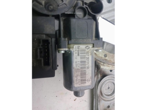 807301111R ELEVALUNAS PUERTA LAT DEL DER RENAULT FLUENCE (L3_)|Desguaces La Cabaña