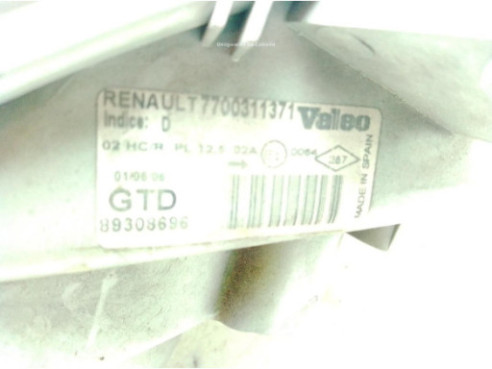 89308696 FARO IZQUIERDO RENAULT TRAFIC II Furgón (FL)|Desguaces La Cabaña