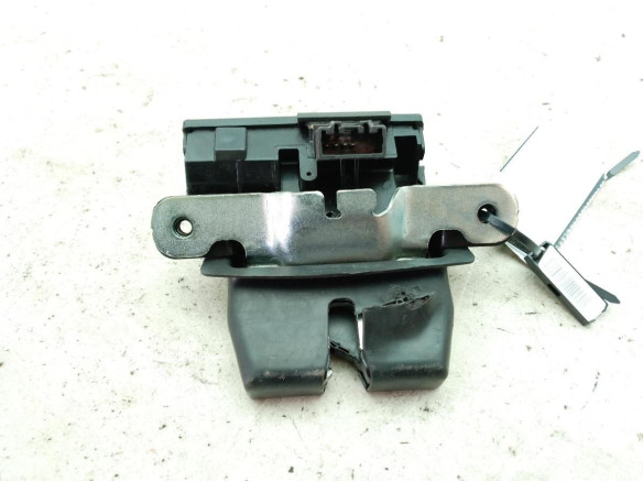 CERRADURA PORTON / TAPA MALETA FORD FIESTA VI|Desguaces La Cabaña