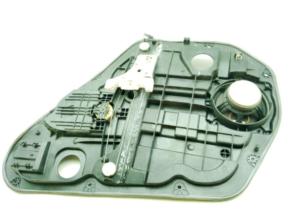 17A200096 ELEVALUNAS PUERTA LAT TRA IZQ HYUNDAI i40 (VF)|Desguaces La Cabaña