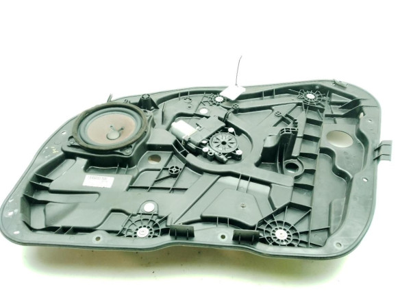17A200258 ELEVALUNAS PUERTA LAT DEL DER HYUNDAI i40 (VF)|Desguaces La Cabaña
