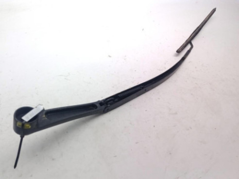 BRAZO LIMPIAPARABRISAS DEL DER KIA RIO IV (YB, SC)|Desguaces La Cabaña