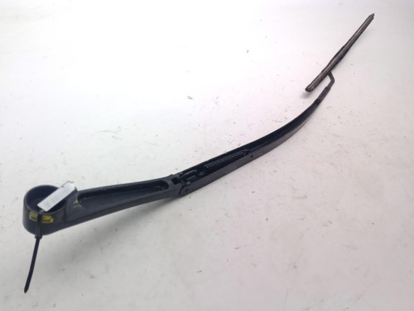 BRAZO LIMPIAPARABRISAS DEL DER KIA RIO IV (YB, SC)|Desguaces La Cabaña